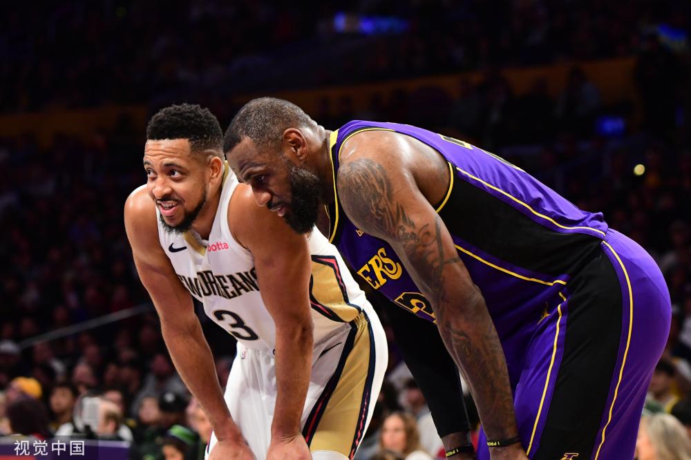 让我们拭目 让我们拭目